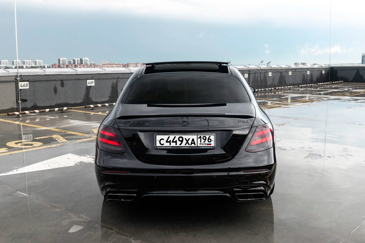 Аренда Mercedes E-klasse AMG